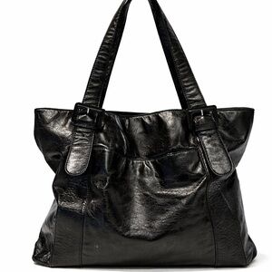 HOBO Black Leather Tote - EUC, Clean, Magnetic pockets, versatile,timeless,rich